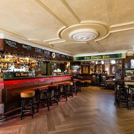 The Dingle Pub Rooms Екстериор снимка