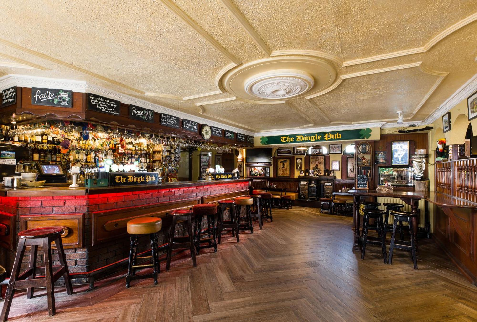 The Dingle Pub Rooms Екстериор снимка